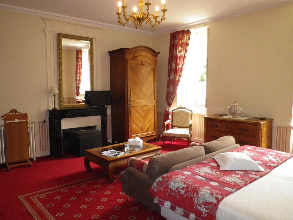 Gorges  Chateau De L'Oiseliniere B&B 객실 사진
